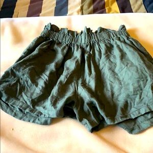 Green hollister loose leg shorts